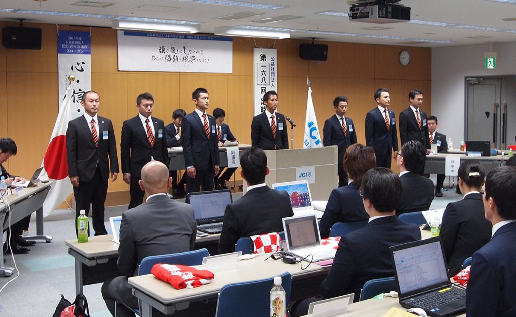 副理事長予定者の皆さん（向かって左は専務理事予定者）